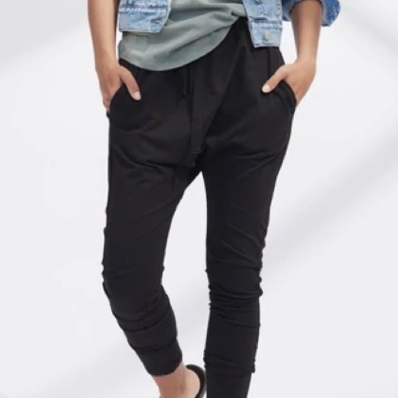 Decjuba D-luxe Jersey Drop Crop Pant - Picture 1 of 7